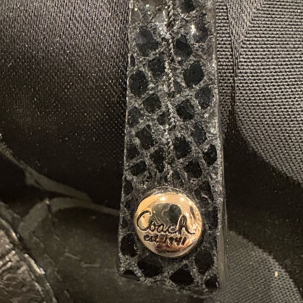 Coach Peyton Black Signature Satchel - Picture 5 of 9